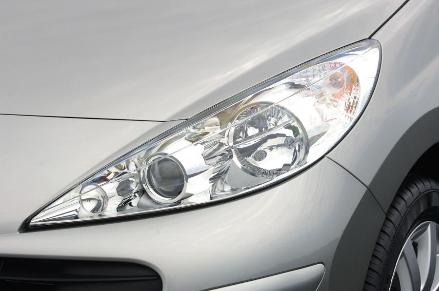 Peugeot 207 2006 года  (фото 112 из 180)